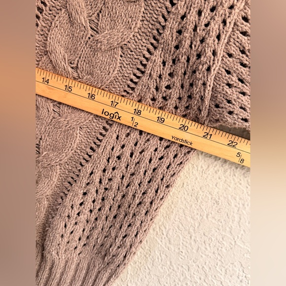 Abercrombie & fitch Textural Stitch Cable Crew Sweater size XS in light brown - Picture 16 of 16